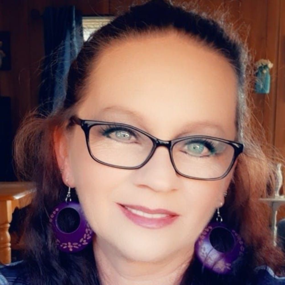 Meet your Posher, Lorena